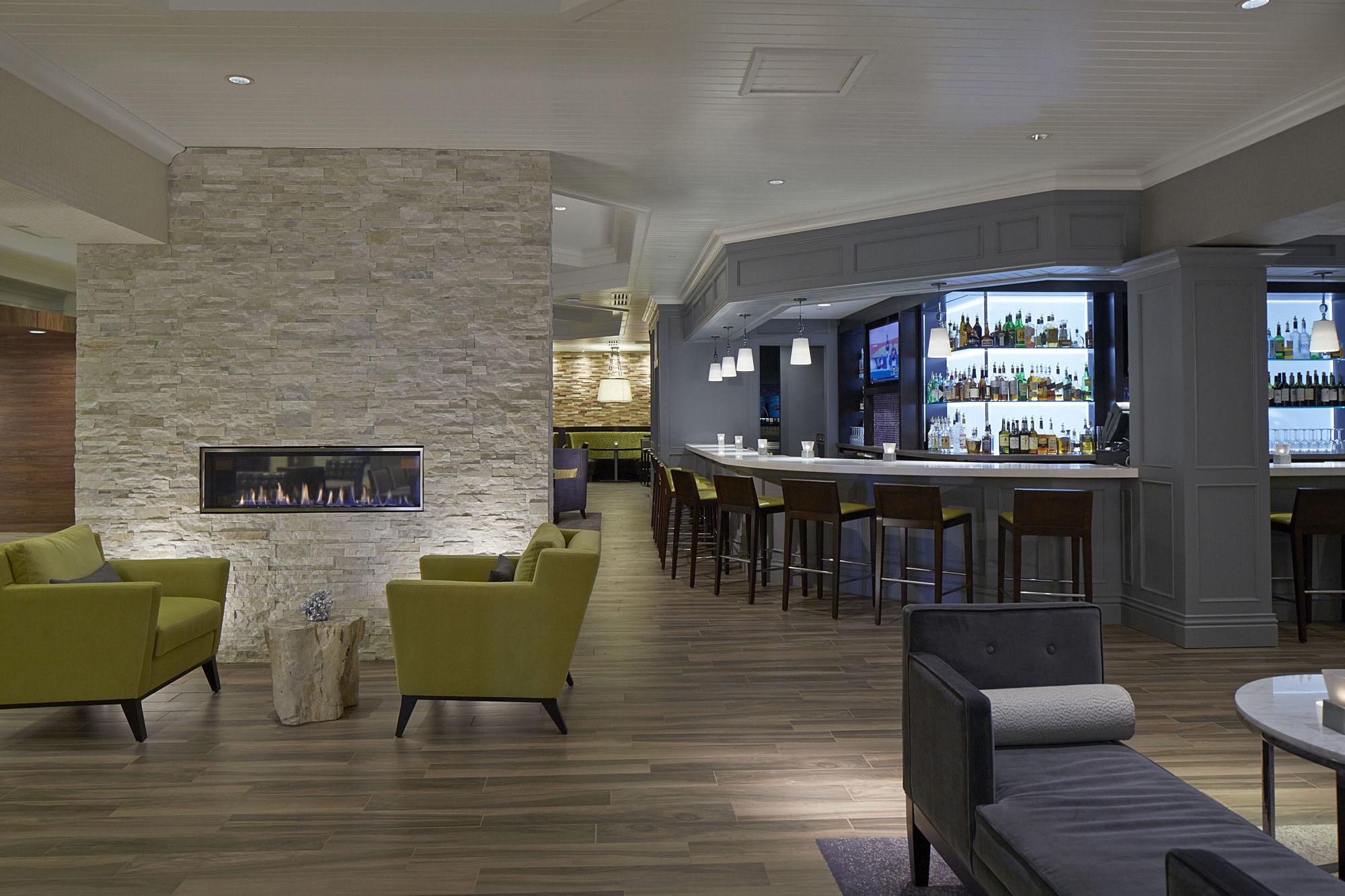 Отель Milwaukee Marriott West Уокешо Экстерьер фото