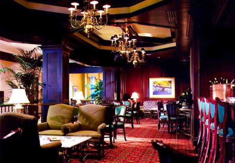 Отель Milwaukee Marriott West Уокешо Экстерьер фото